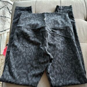 Lululemon in movement legging size 4